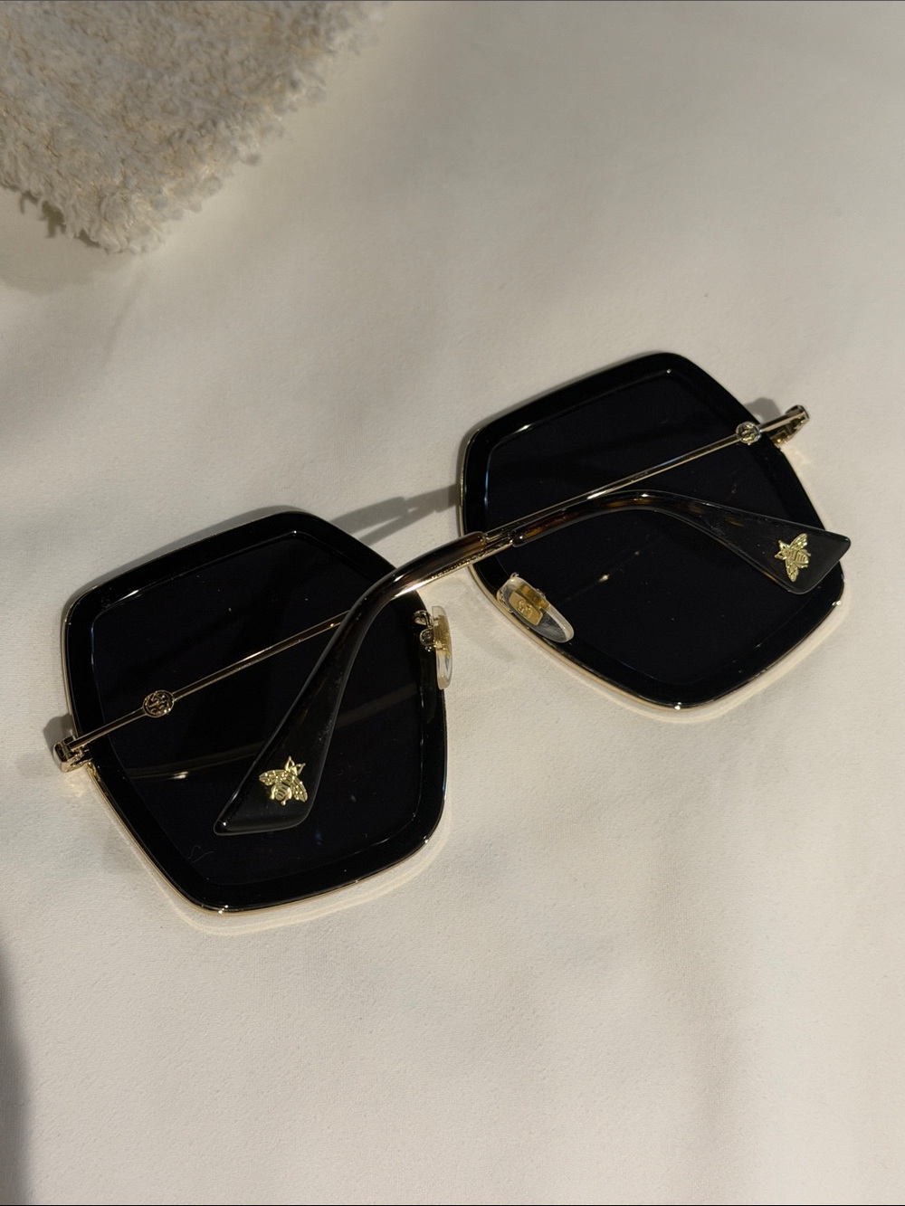 Gucci Black Oversized Sunglasses - Picture 2 of 2